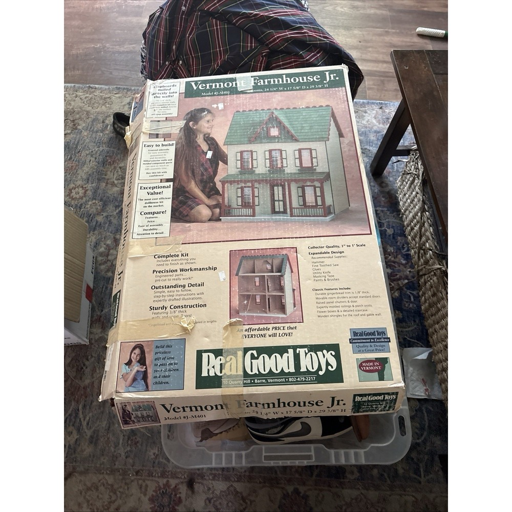 READ!  Real Good Toys"Vermont Farmhouse Jr" 29" Wood Dollhouse Kit J-M401